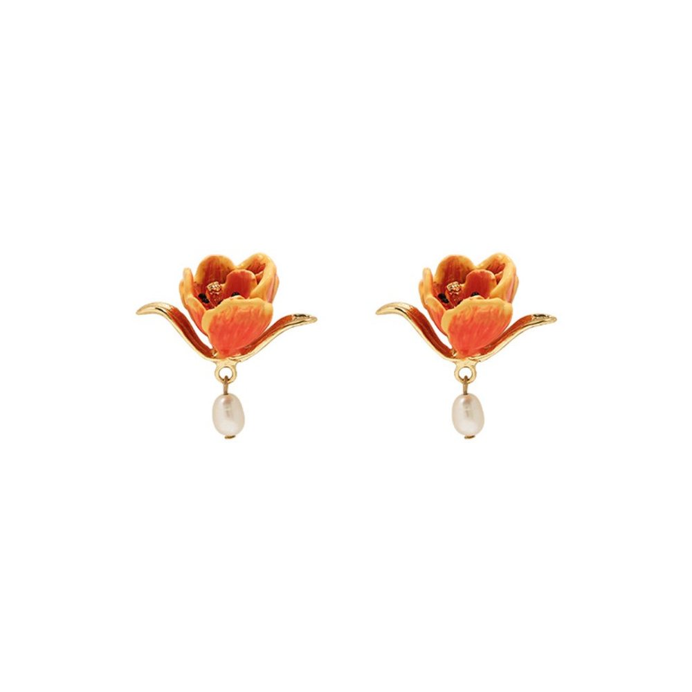 Les Nereides Winter Blooming Bouquet Tulip Stud Earrings